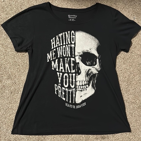 Beautiful Disaster “Hating me won’t make you pretty” tee - Picture 4 of 12